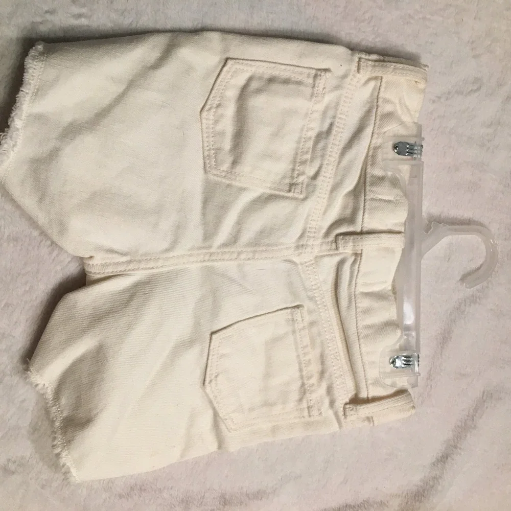Old Navy Denim Shorts Girls 5T white New Raw Hem pockets‎ vintage